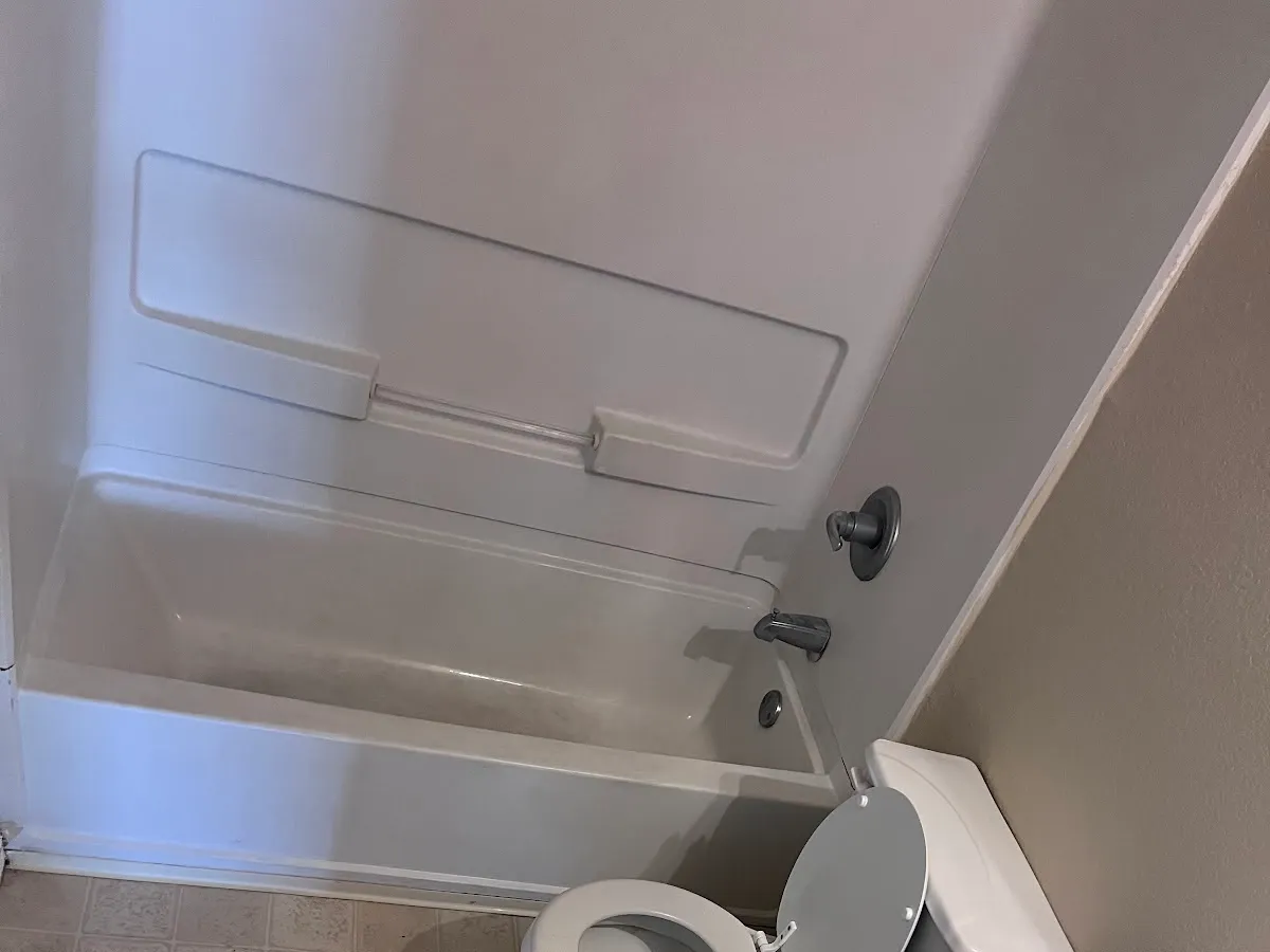 Jomaleks Cleaning Services LLC