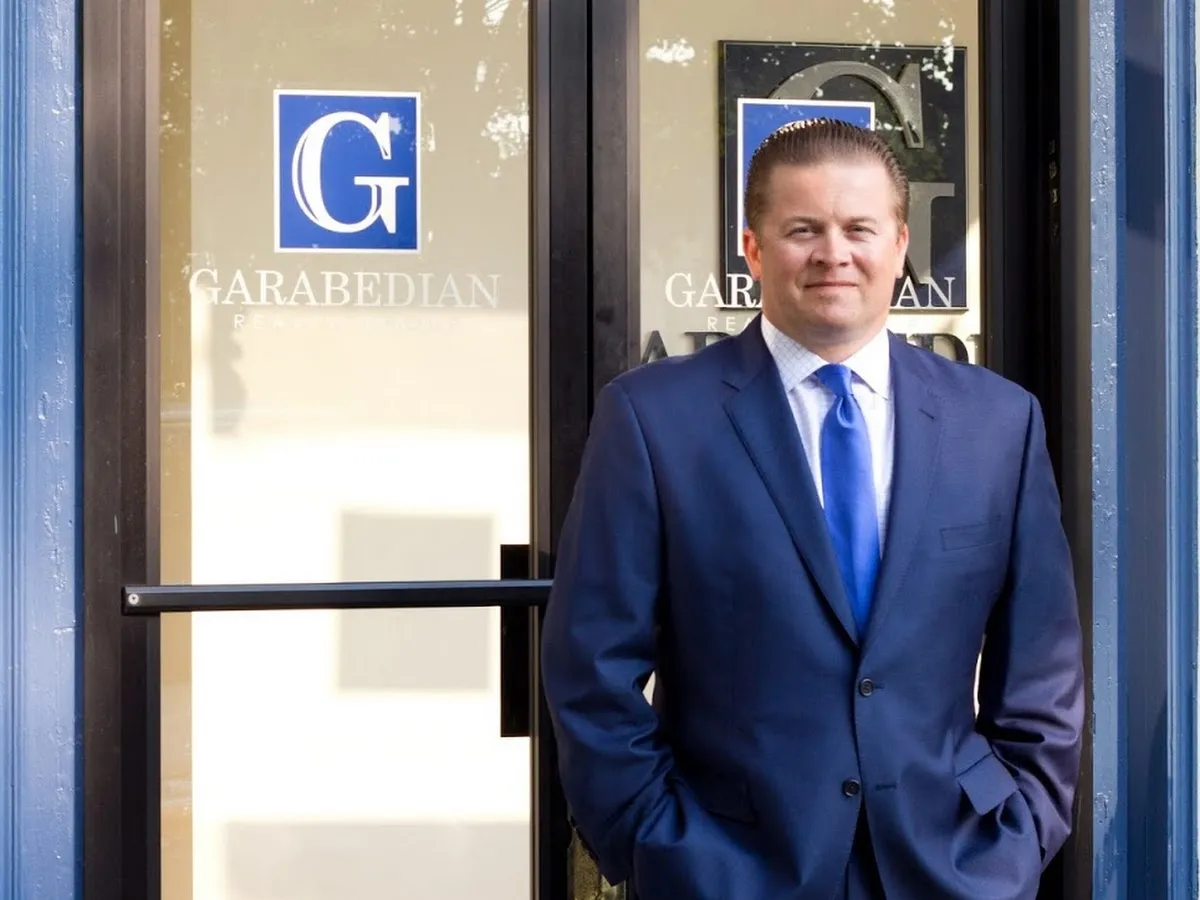 Julia Gulden Dagistanli The Agency Rutherford photo 5