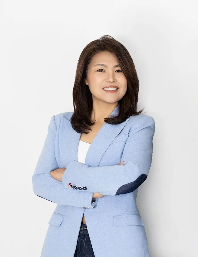 Julie Song, Realtor - Re/Max Now photo 2