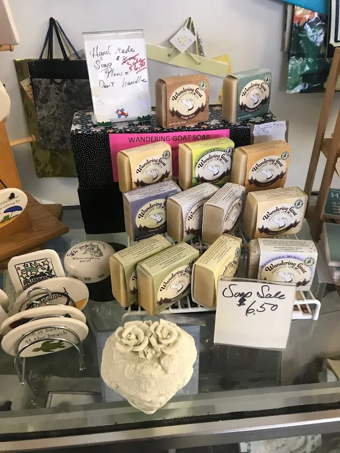 Junke & Treasures photo 2