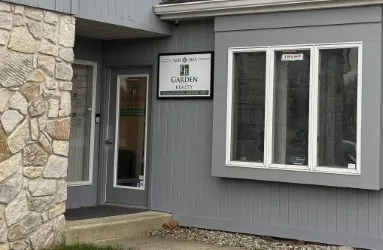 Kimberly Holstein Real Estate Agent