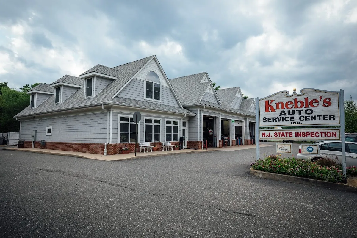Kneble's Auto Service Center photo 4
