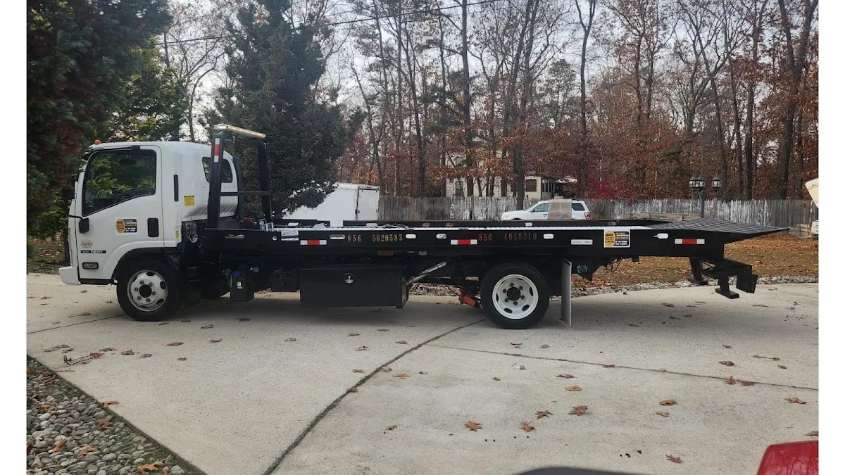 Kostas Towing photo 2