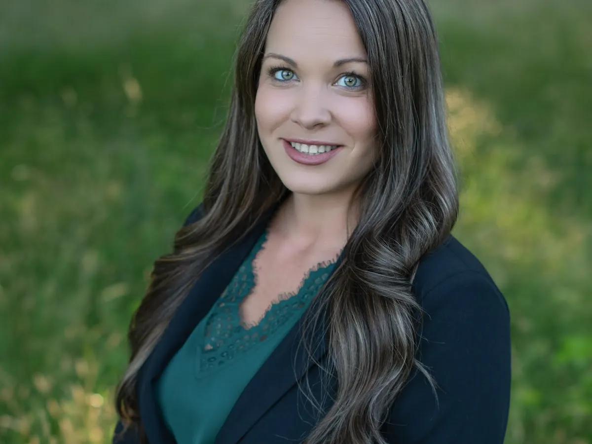 Kritsin Fernandez Realtor