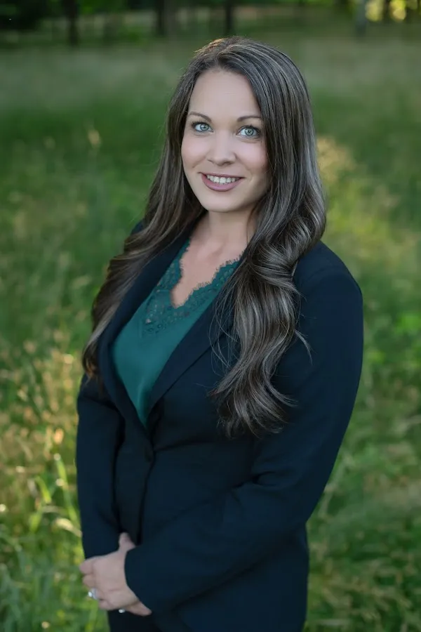 Kritsin Fernandez Realtor photo 2