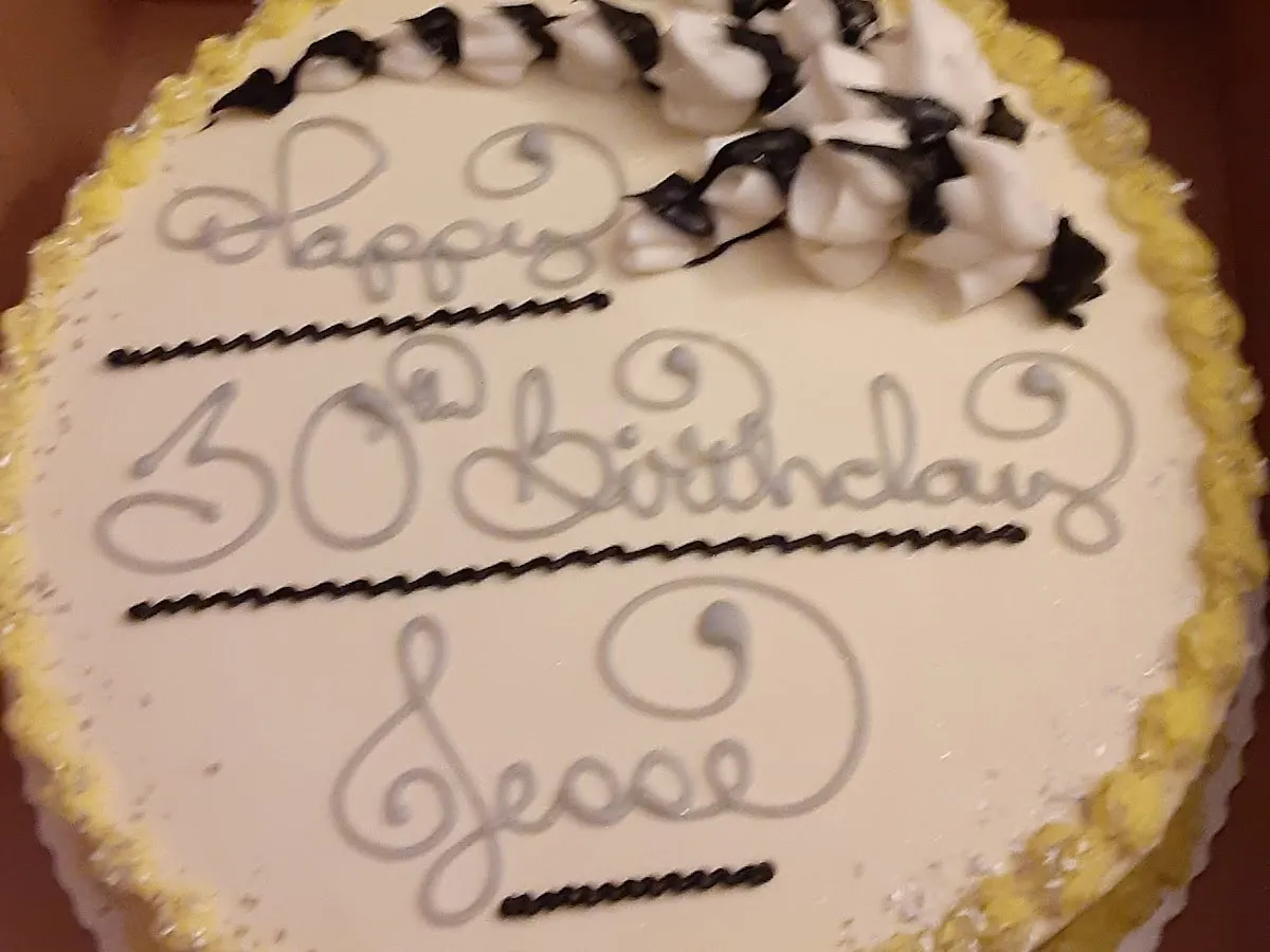 L & M Bakery photo 3