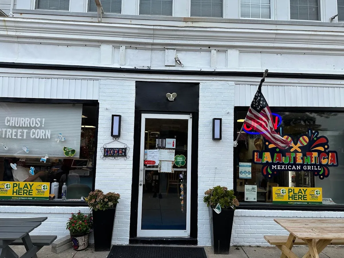 La Autentica Mexican Grill photo 4