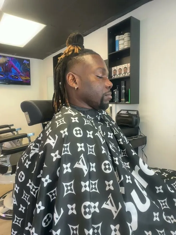 La Bulla Barber photo 3