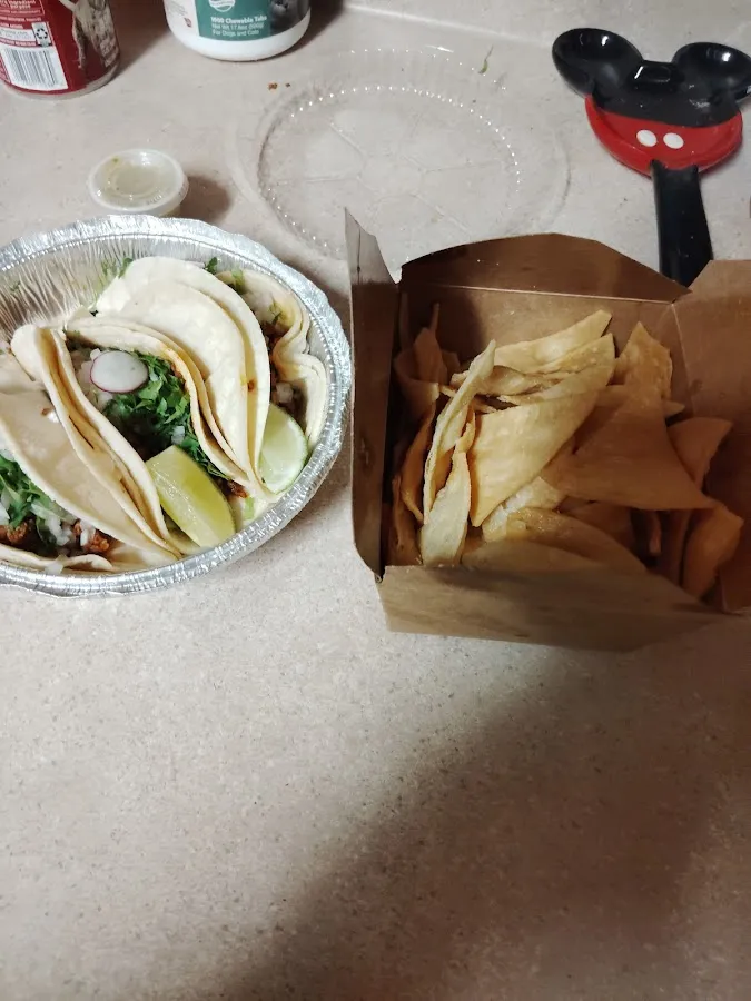 La Chingonita photo 5