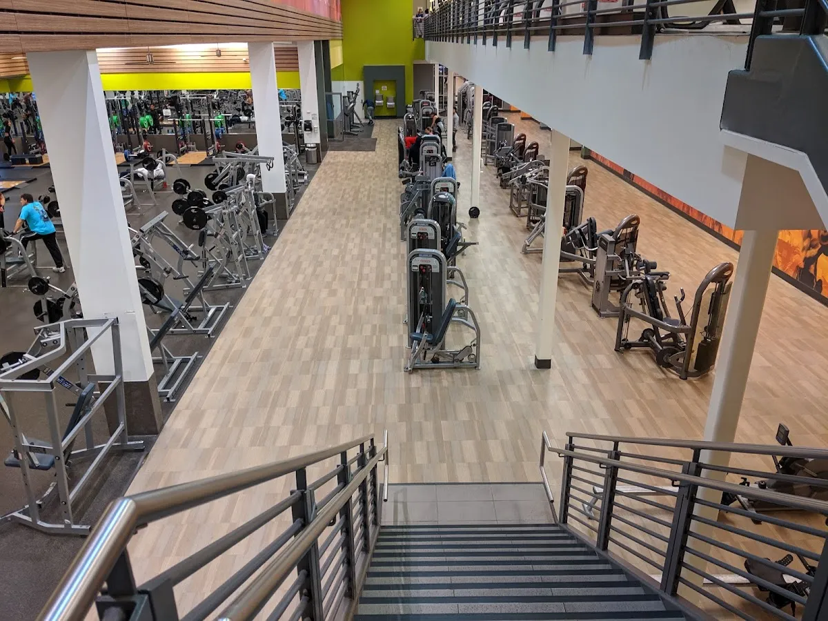 LA Fitness photo 2