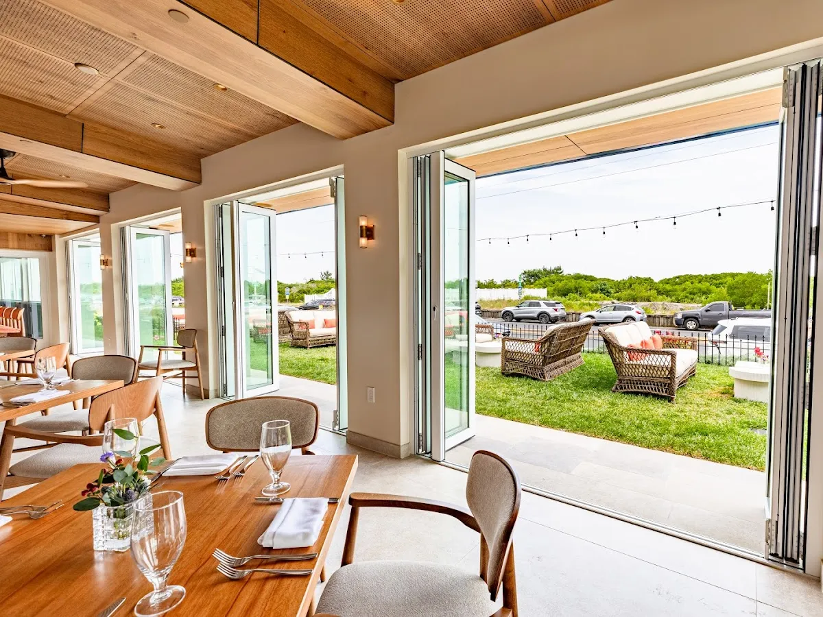 La Mer Beachfront Resort photo 2