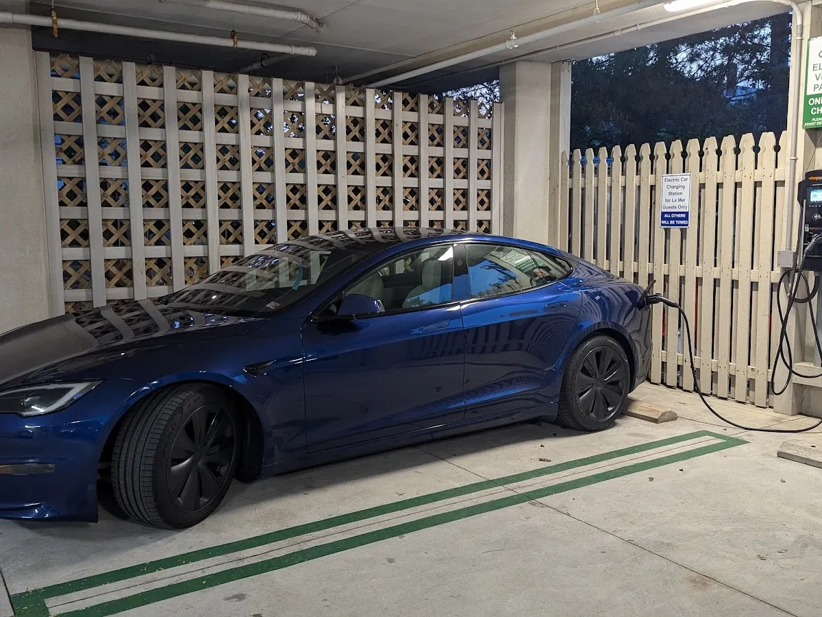 La Mer Beachfront Resort photo 3