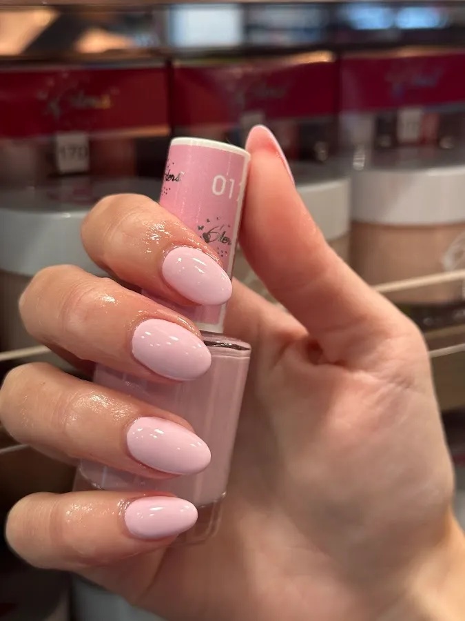 La Moda Nails photo 3