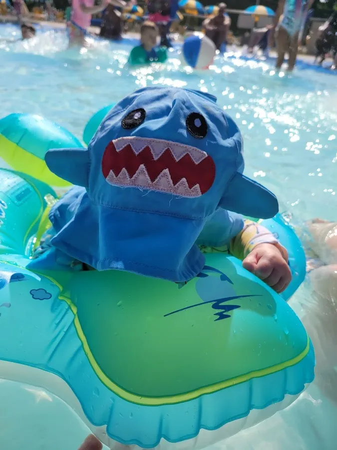 Larchmont Swim Club photo 2