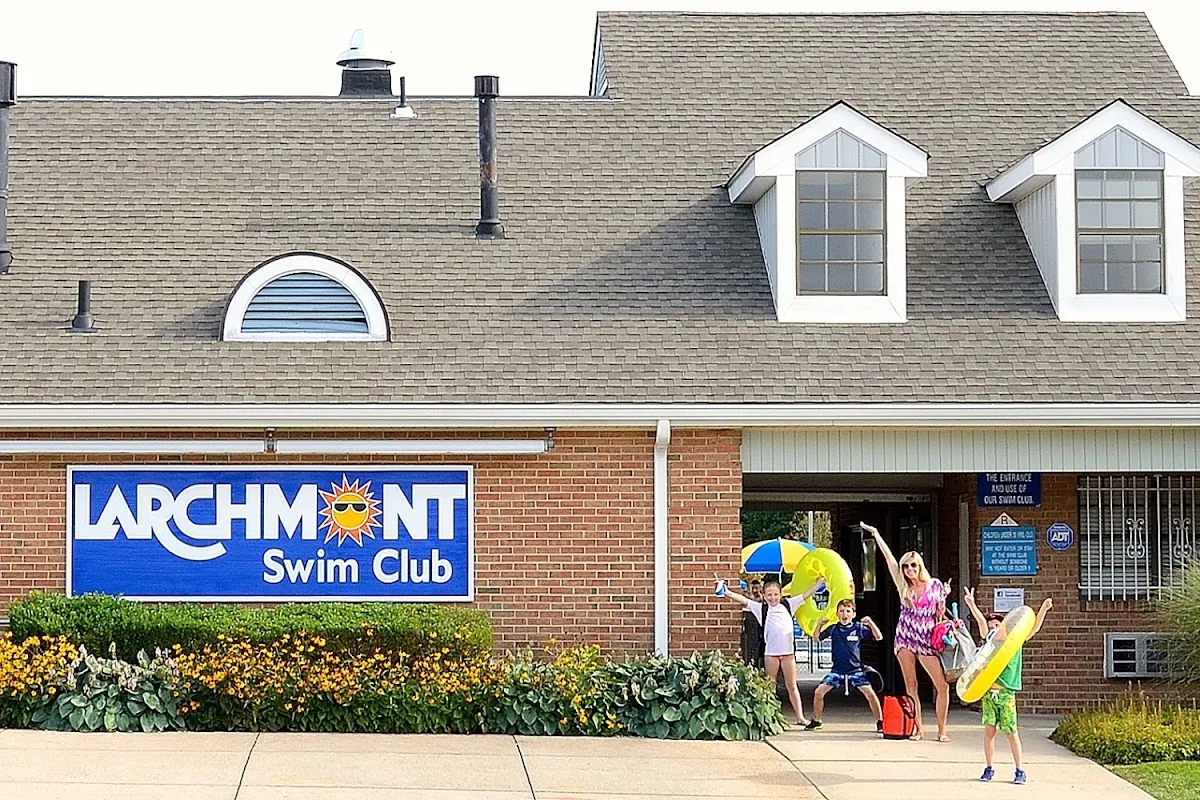 Larchmont Swim Club photo 3