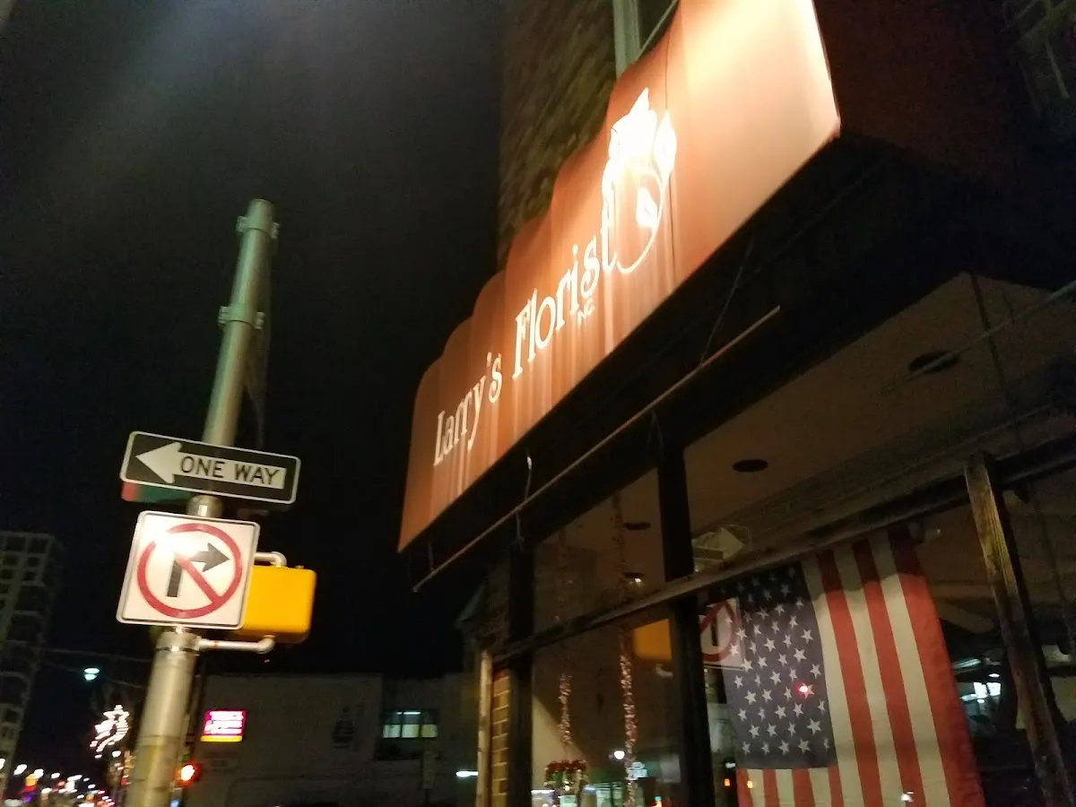 Larry's Florist photo 2