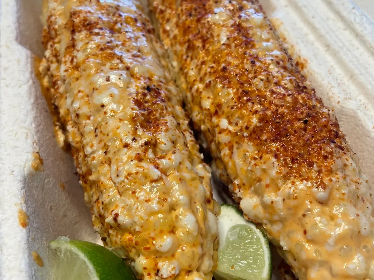 Las Olas Taqueria photo 4