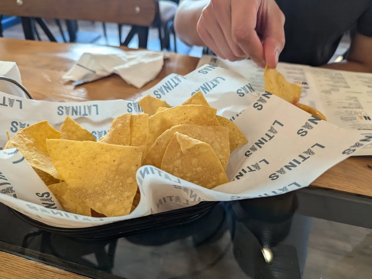 Latinas Mexican Fusion Restaurant photo 4