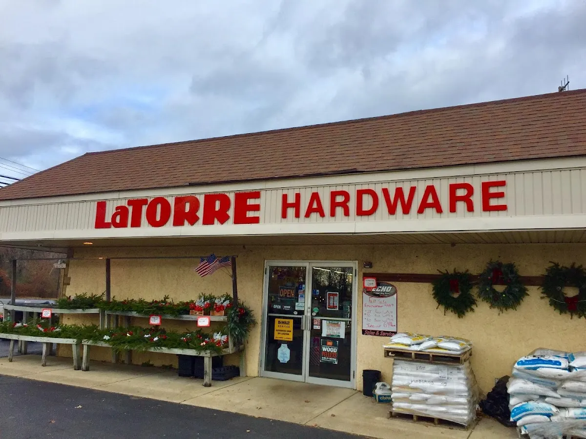 LaTorre Hardware