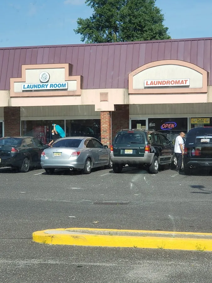 Laundry Room Laundromat photo 2