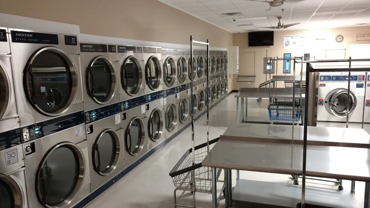 Laundry Room Laundromat photo 3