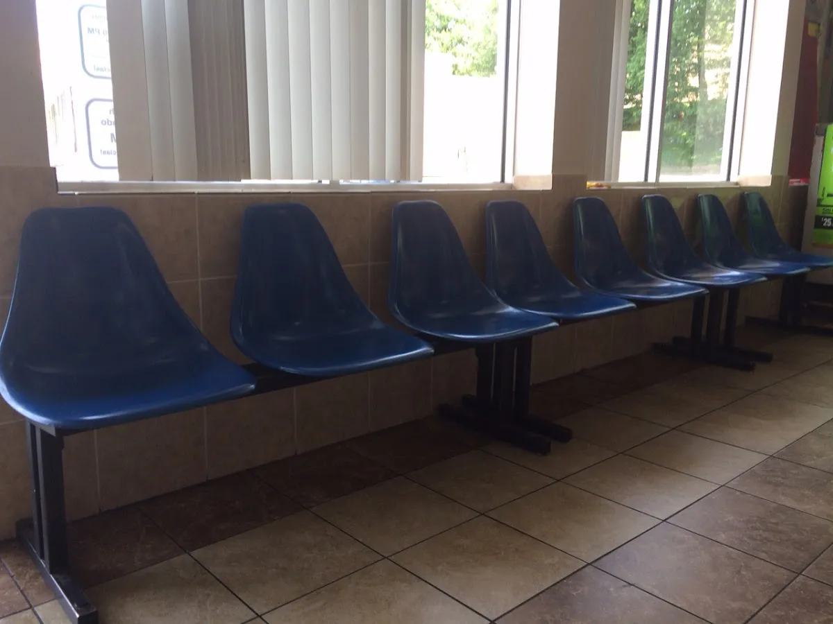 Laurel Laundromat photo 3