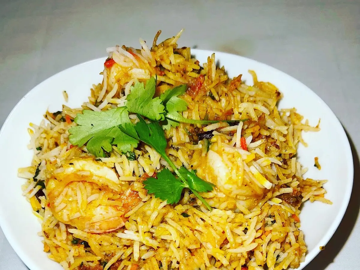 Lazeez Indian Cuisine photo 4