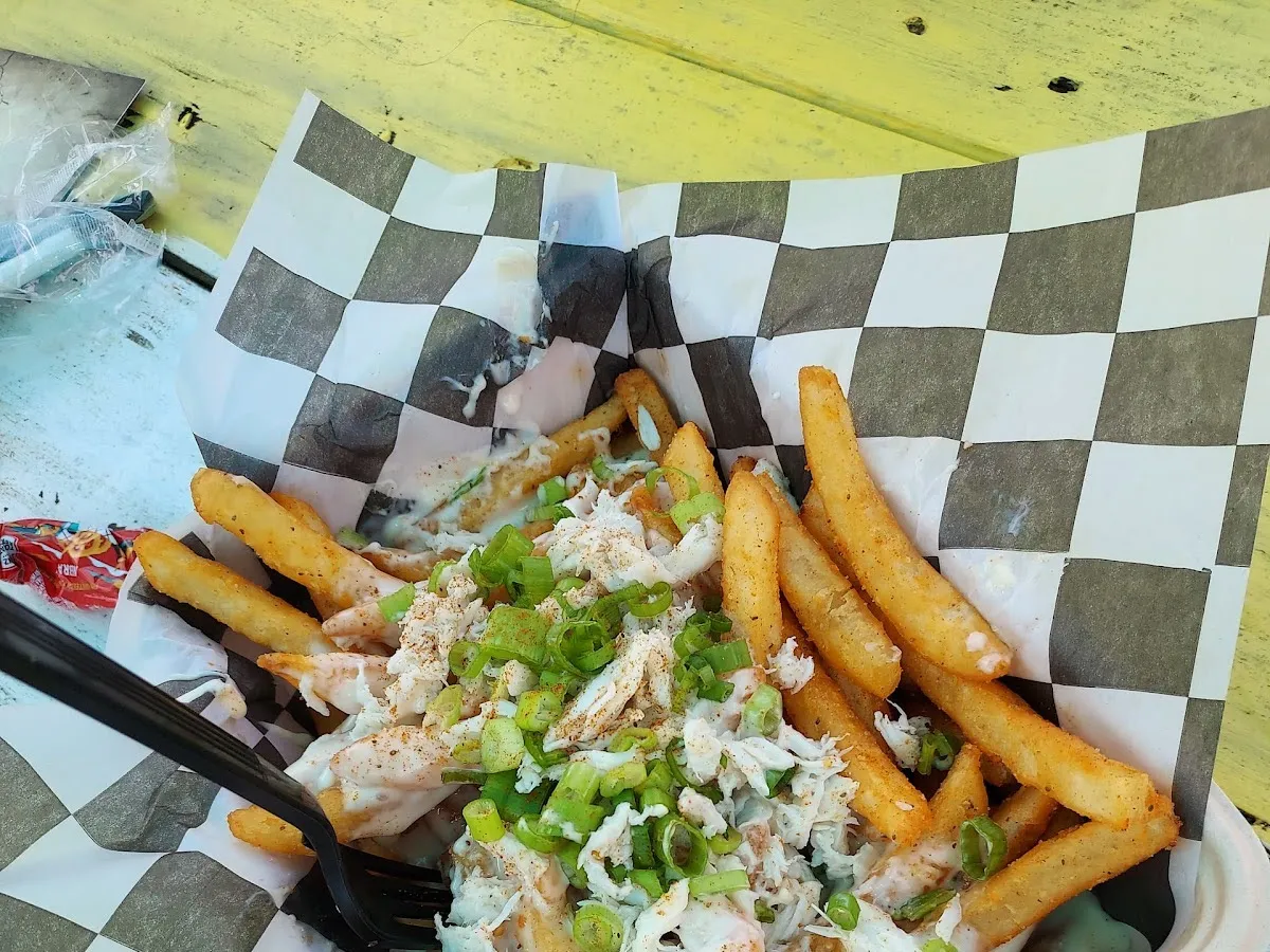 Lazy Bass Bayside Bar and Grill photo 3