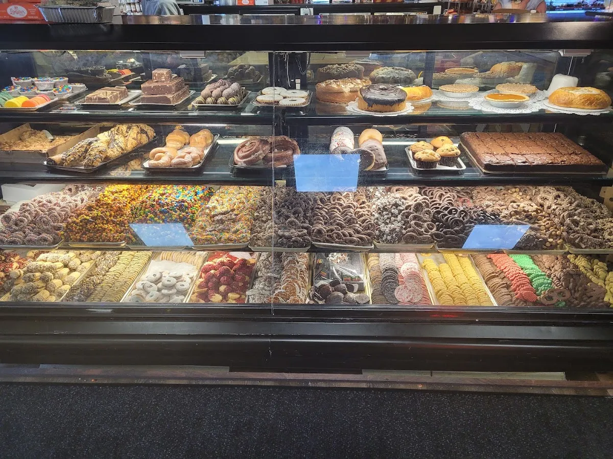 Lenny's Colonial Ranch Market photo 2