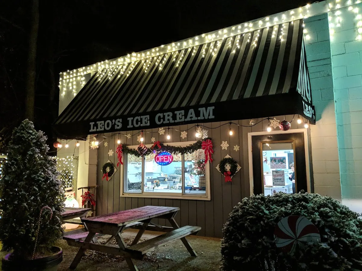 Leo's Famous Yum Yum