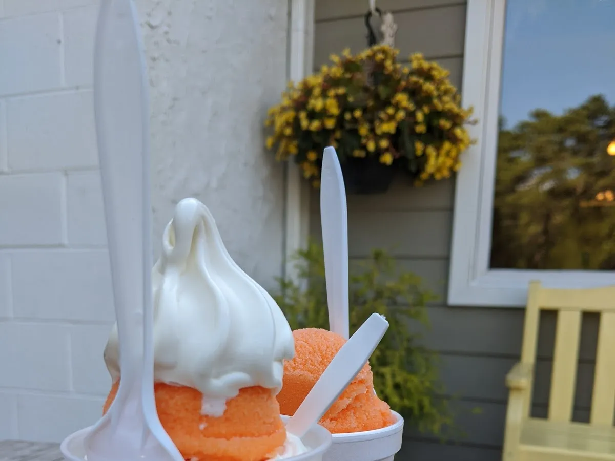 Leo's Famous Yum Yum photo 4