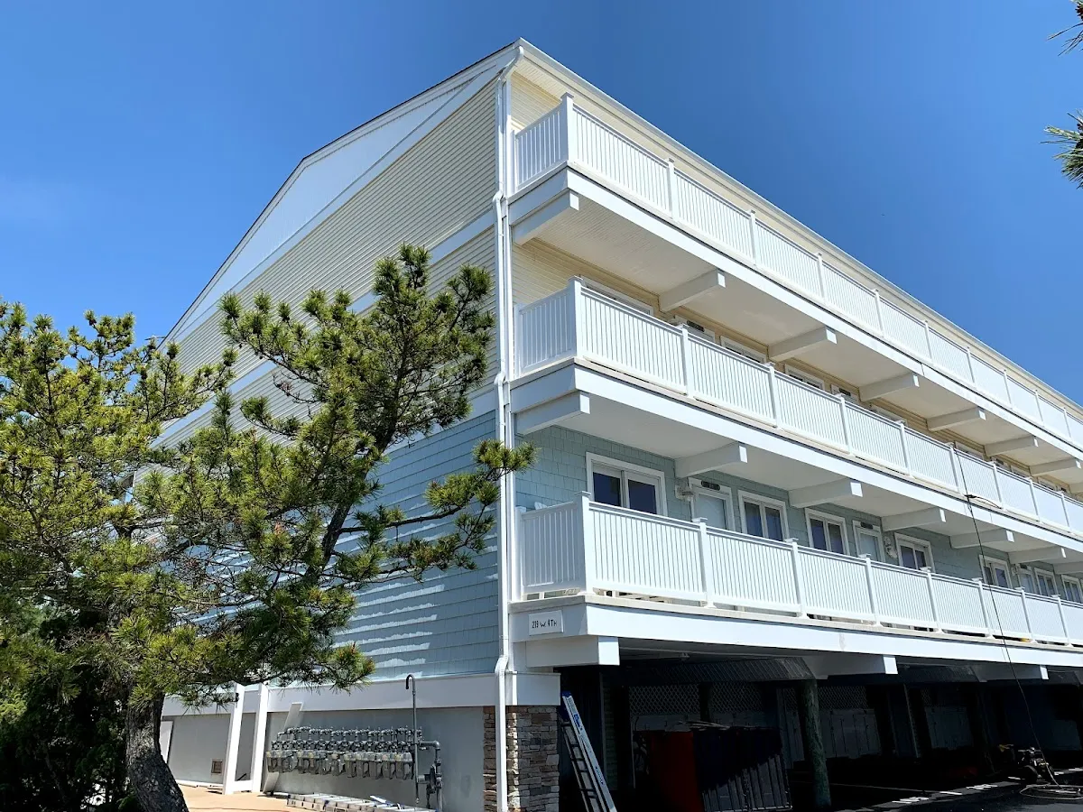 LG Genesis Cleaning Services LLC photo 2