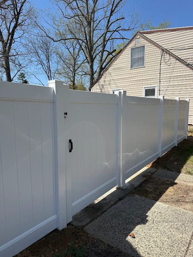 Liberi Fence, LLC