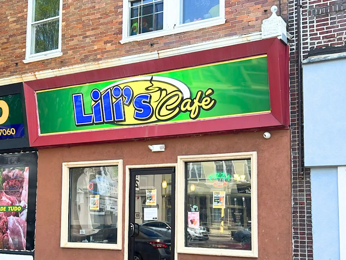 Lili's Café