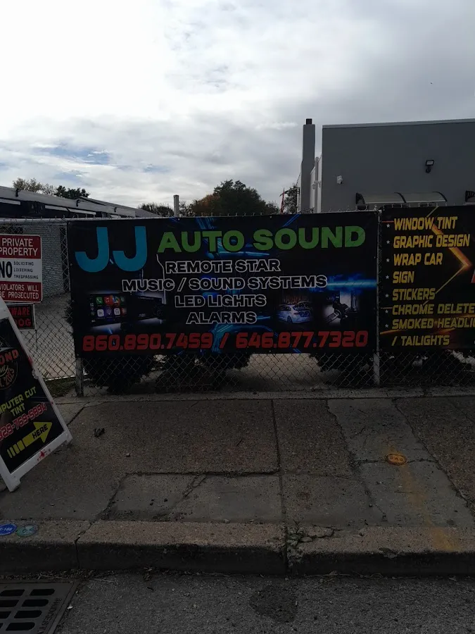 LimoLou’sDetailing photo 2