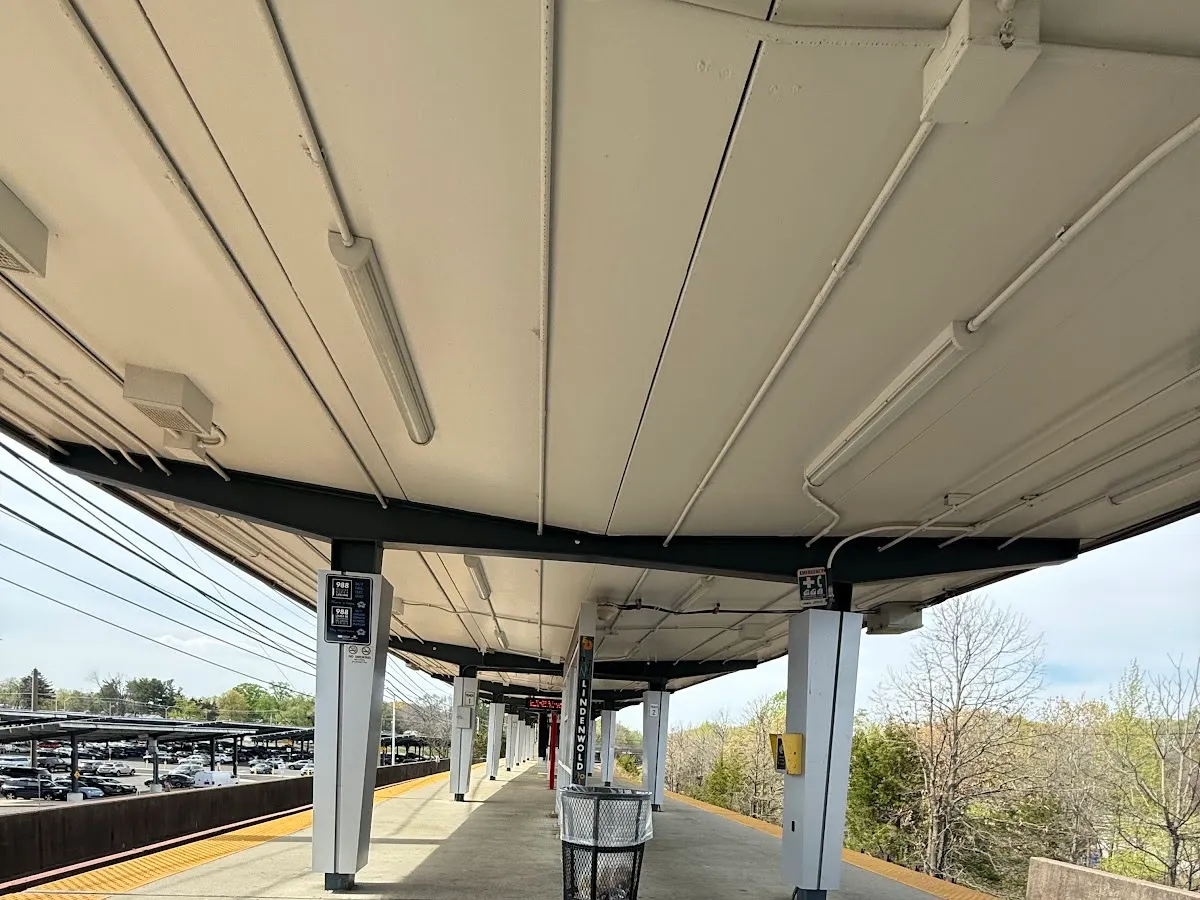 Lindenwold Station photo 4