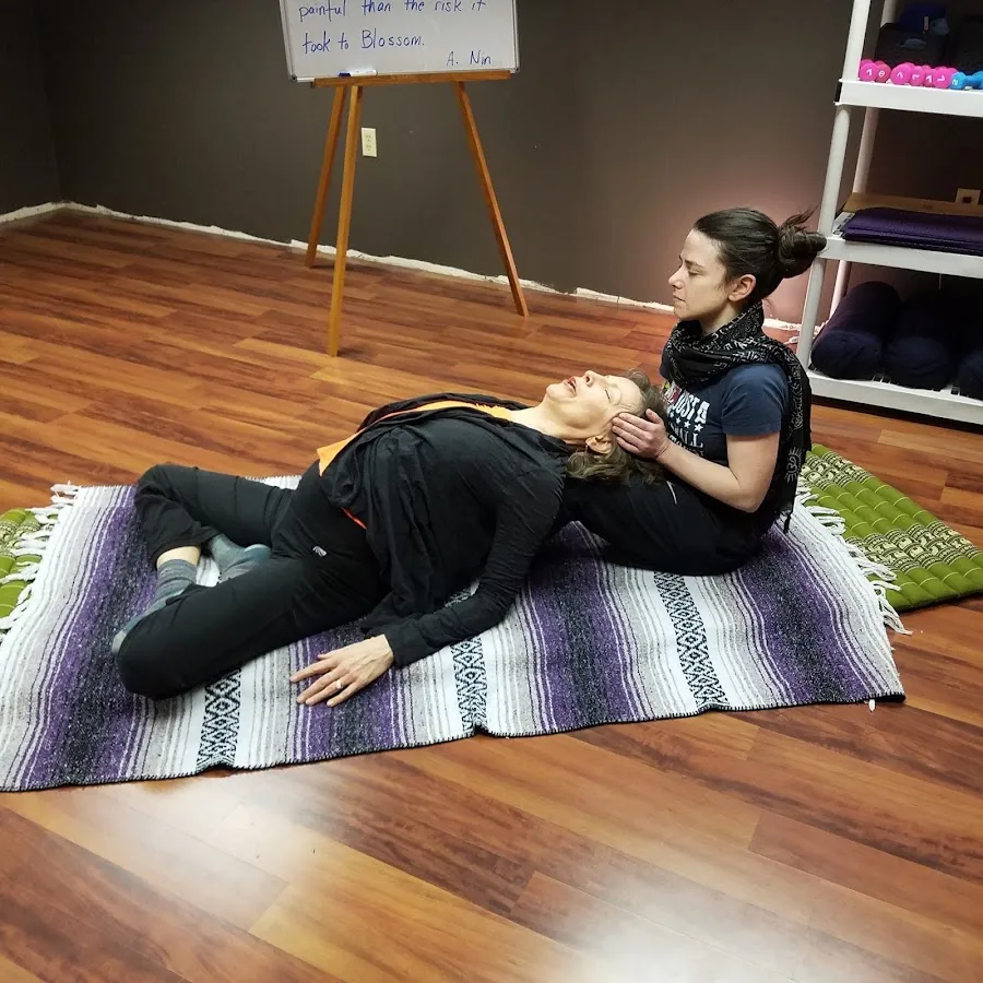 Lindsay Roe - Thai Yoga Massage