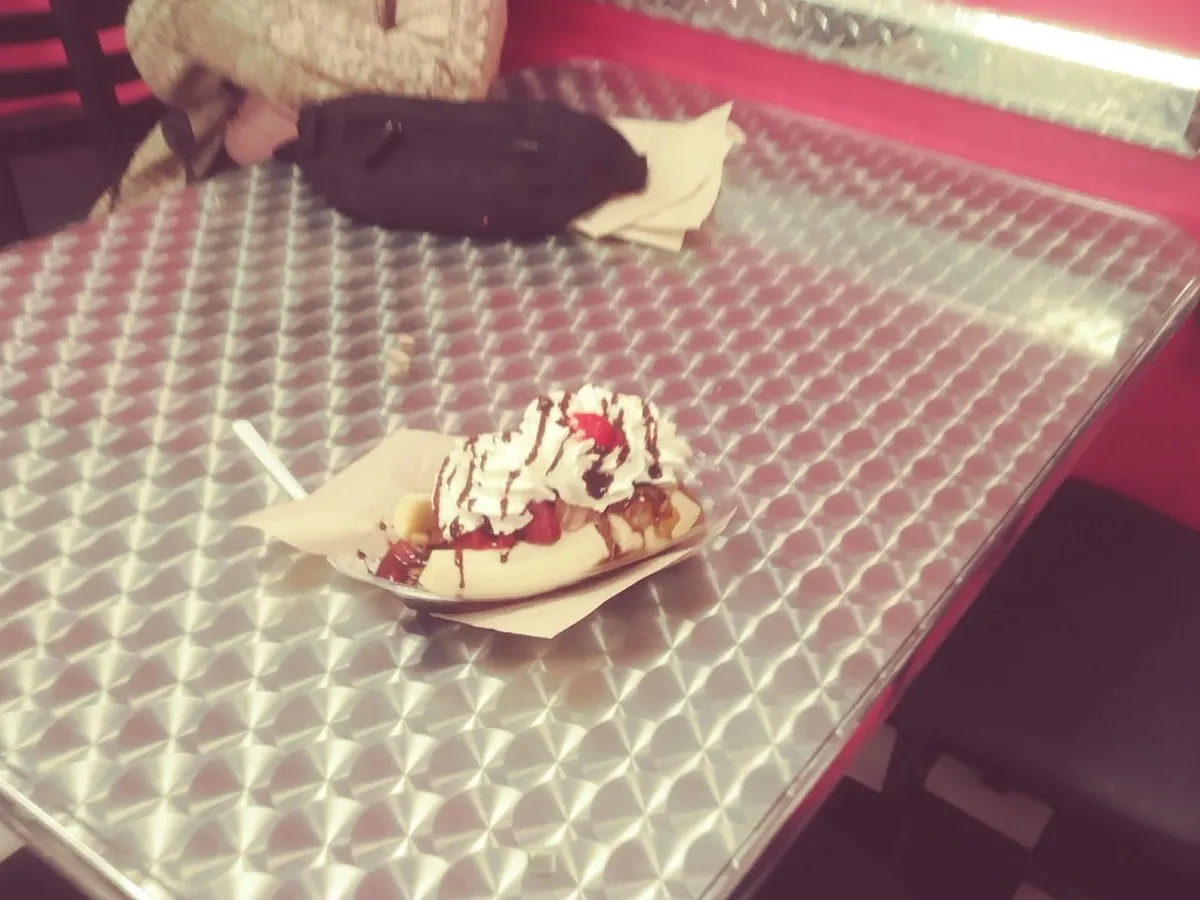 Lindy Hops Homemade Ice Cream and Water Ice photo 3