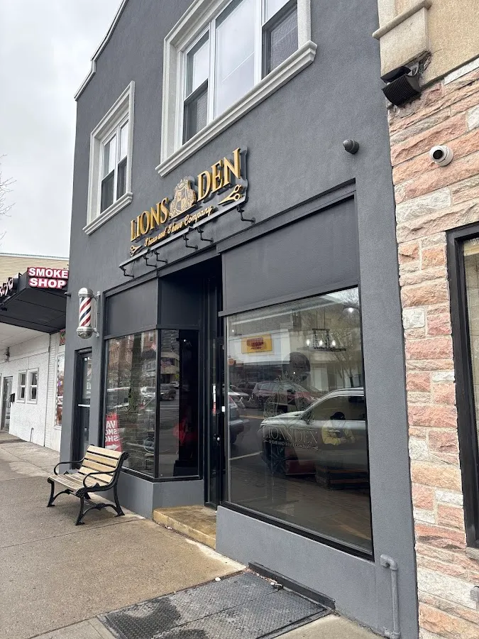 Lions Den Shear And Shave/Barbershop photo 2