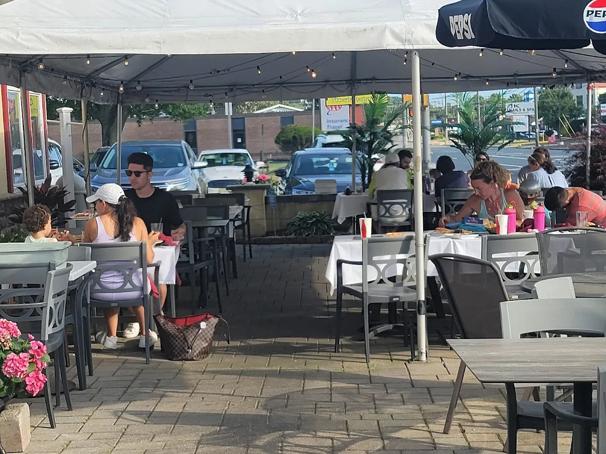 Little Italy Restaurant & Pizzeria