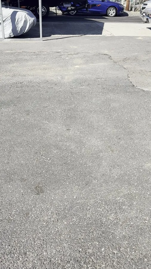 Little Johnny's Auto World Inc. photo 3