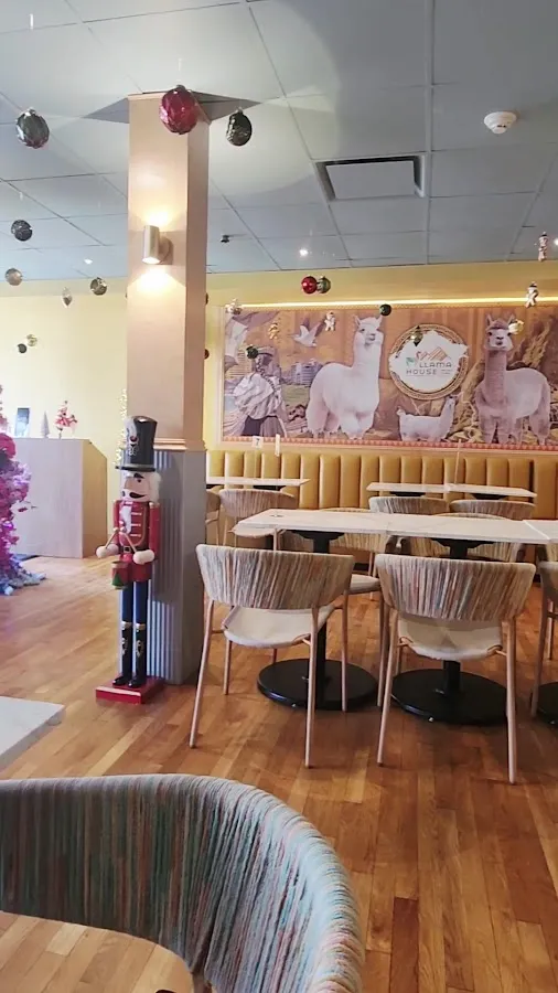 LLAMA HOUSE photo 4
