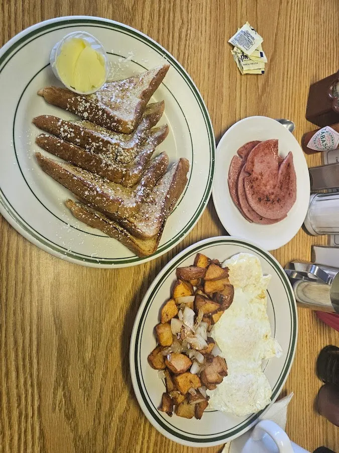 L&M Deli Cafe photo 4