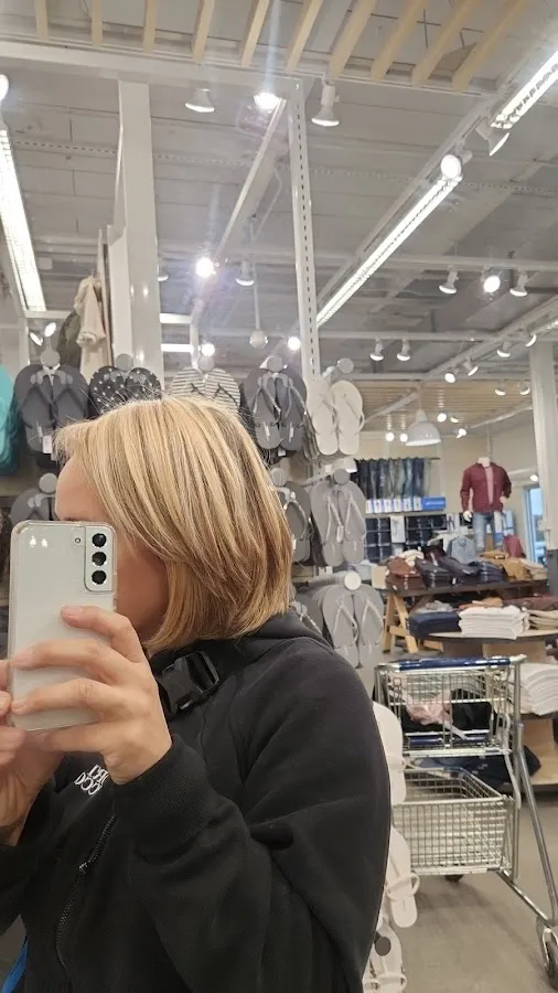 Lola Hair & Beauty Lounge