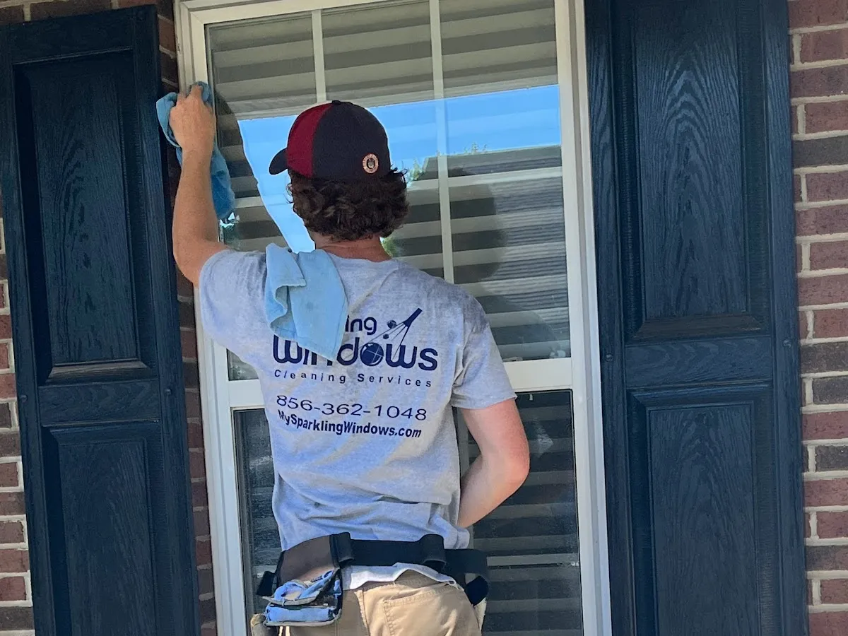 Lolios window & power washing photo 2