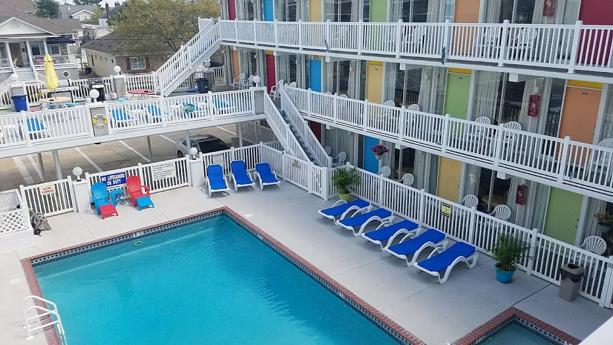 Lollipop Motel photo 4