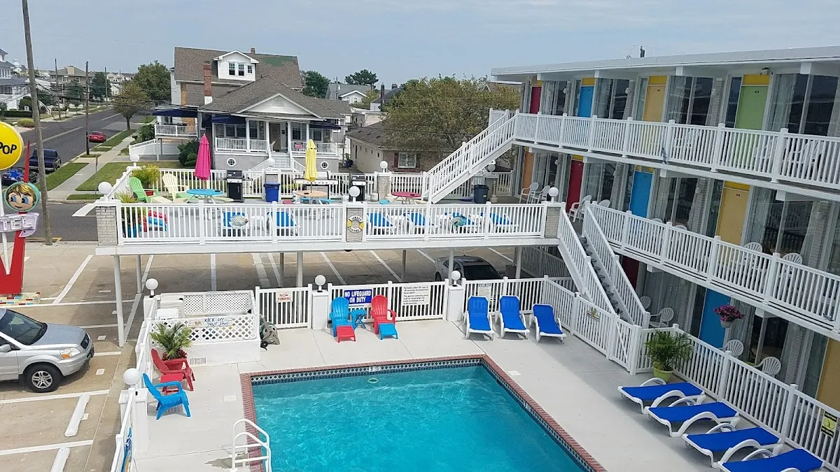 Lollipop Motel photo 5