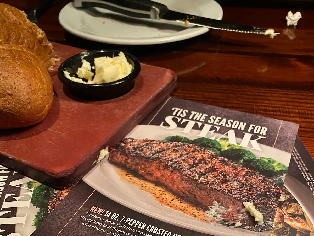 LongHorn Steakhouse photo 2