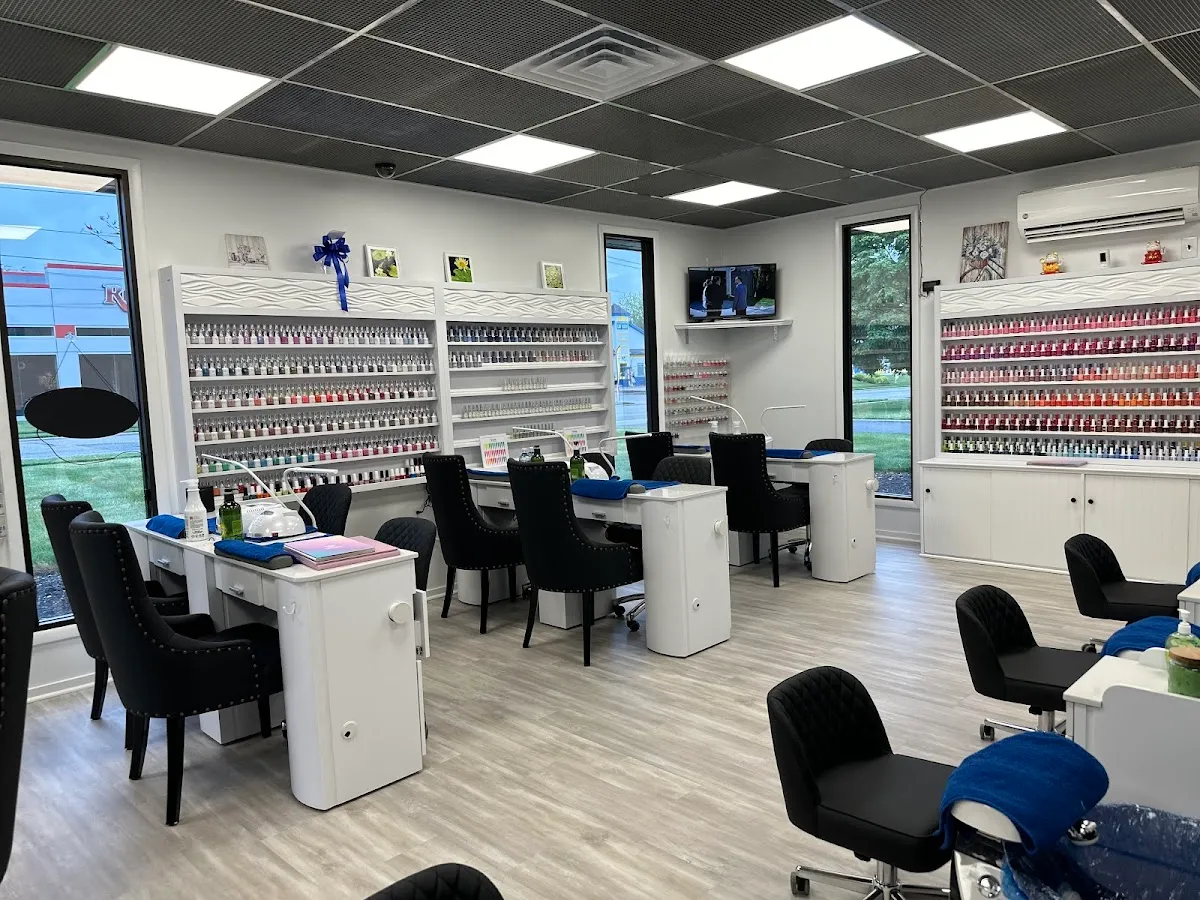 Lotus Nail Salon photo 2