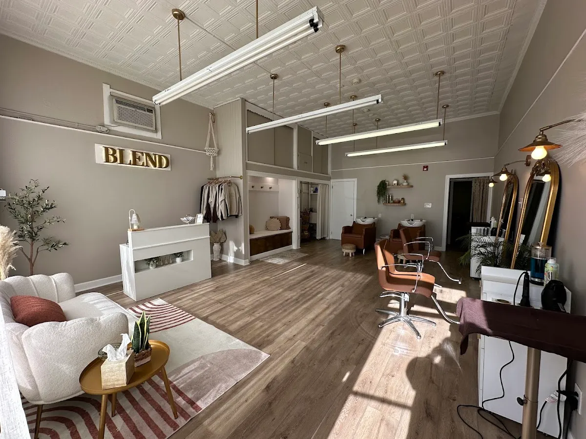 Louis's Hair Salon photo 5